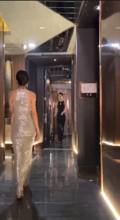 珠海市香洲区距离拱北口岸不远，